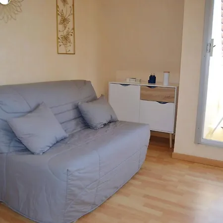 Daire Studio In Villerssurmer With Wonderful Lake View And Balcony *